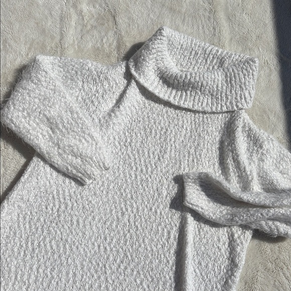 Reaction Kenneth Cole Textured Knit Top Size XL | Cozy Layers | Minimalist Chic - Picture 2 of 7